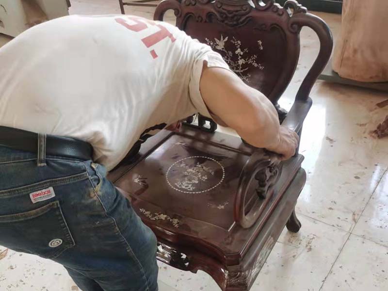 犍为老旧红木家具保养技巧